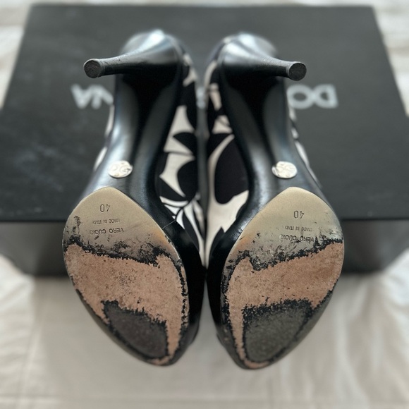 Size 9.5 Dolce & Gabbana Black and White Heels - Picture 5 of 8